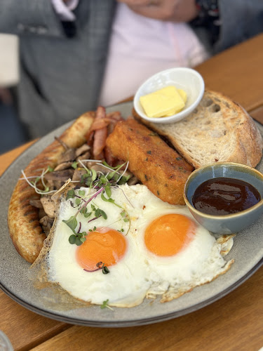 Comentarii opinii despre MELBA Karaka