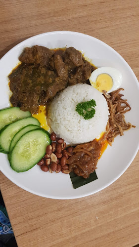 Comentarii opinii despre Kampung Style Malaysian Cafe