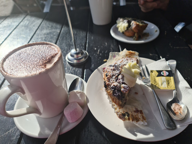 Central Cafe - Hospitality and gastronomy