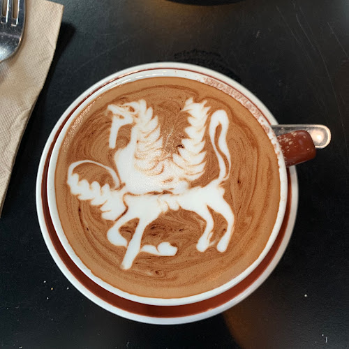 Comentarii opinii despre Kopi Cafe