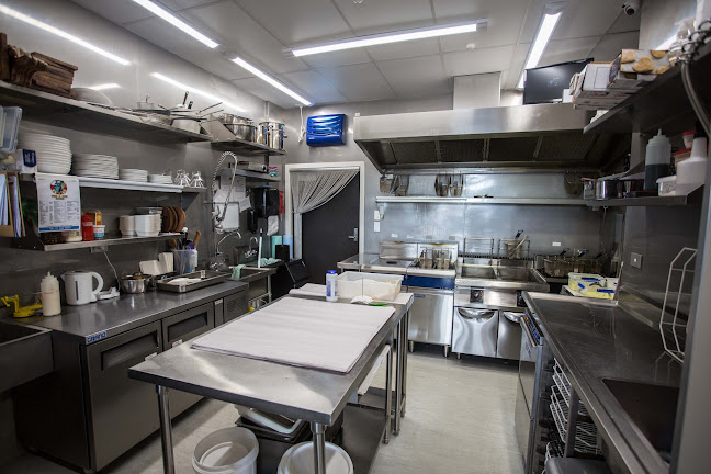 Spudz Fish And Chip House - Hospitality and gastronomy