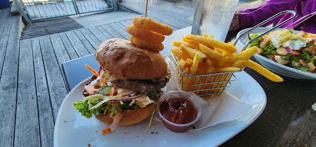 Jolly Roger Bar & Restaurant - Hospitality and gastronomy