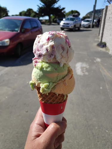 Sumner Ice Cream Parlour & Takeaways - Christchurch