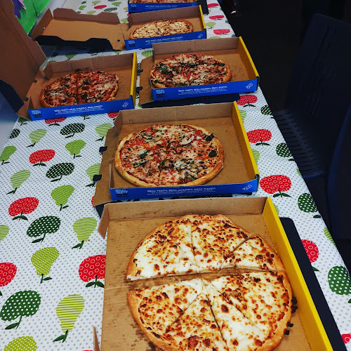 Comentarii opinii despre Domino's Pizza Queen St (Elliott St)