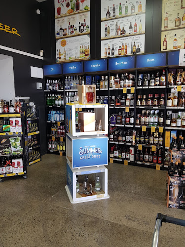 Comments and reviews of Liquorland Whangamata