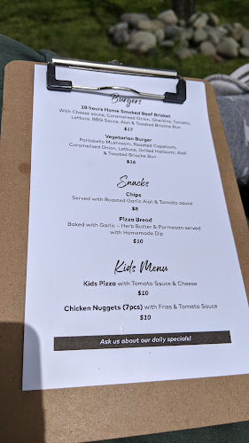 Opinii despre Boom Town in the 'Forrest' - Boom Town Beer Garden în Renwick - Hospitality and gastronomy