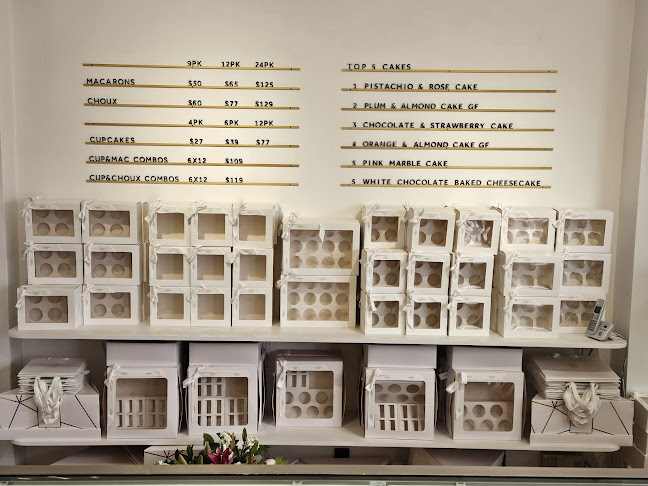 Opinii despre THE THREE WORDS | Cakes & Flowers în Auckland - Hospitality and gastronomy