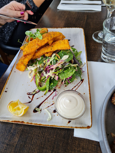 The Jolly Pub & Kitchen Kapiti