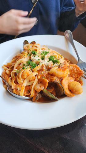 Archie's Restaurant & Pizzeria - Auckland