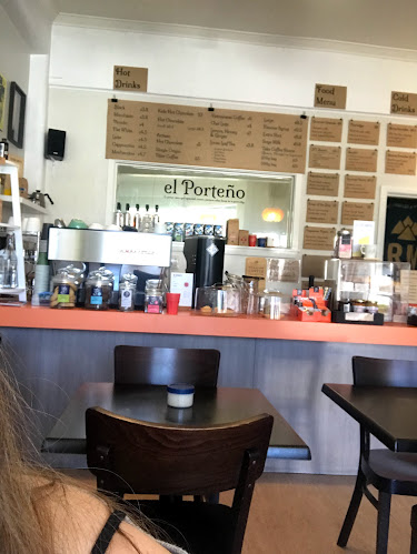 Café El Porteño Open Times