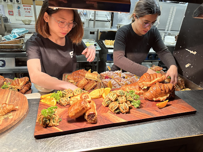 The Thirsty Peacock Phone number