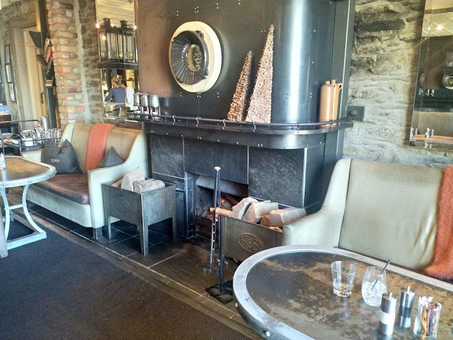 Reviews of Eichardt's Bar in Queenstown - Hospitality and gastronomy
