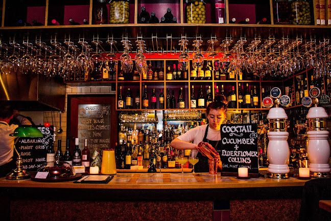 Vesuvio Jazz & Tapas Bar