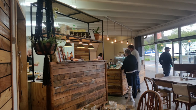 Reviews of Cake & Kitchen in Upper Hutt - Hospitality and gastronomy