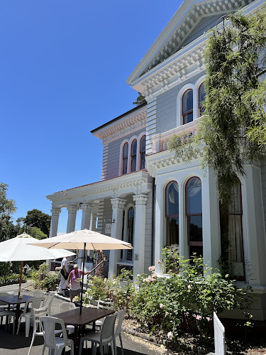 Melrose House Cafe - Hospitality and gastronomy