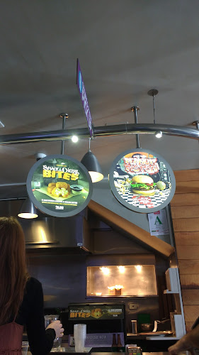 BurgerFuel Takapuna - Hospitality and gastronomy