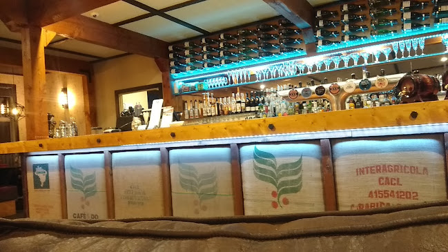 Moorings Restaurant - Hospitality and gastronomy