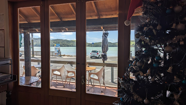 Opinii despre The Wharf Kitchen and Bar în Raglan - Hospitality and gastronomy