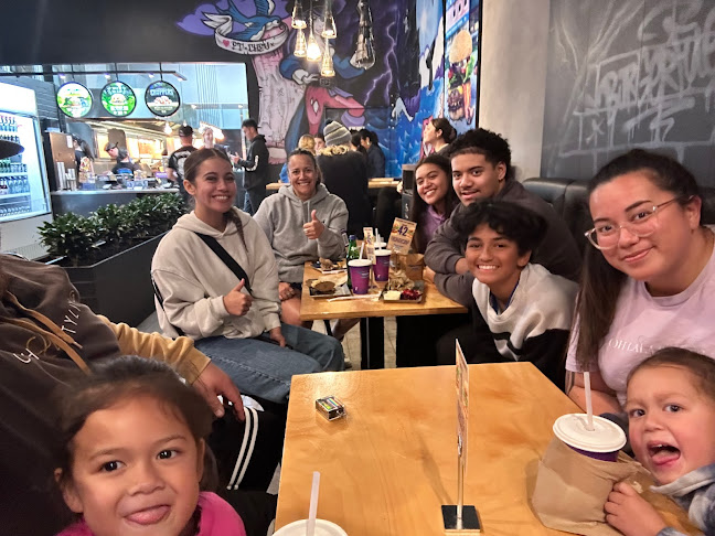 BurgerFuel Pt Chev - Hospitality and gastronomy