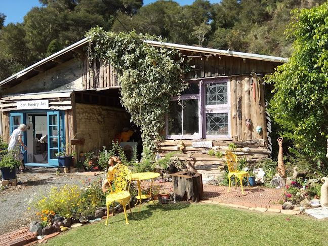 Comentarii opinii despre CRE8 RATHBONE - (Quarry Co-op Shop)