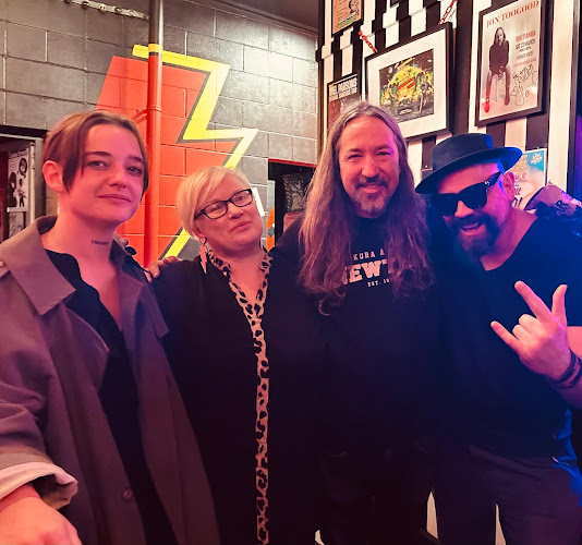 Monkey House Lounge and Cabaret Bar - Hospitality and gastronomy