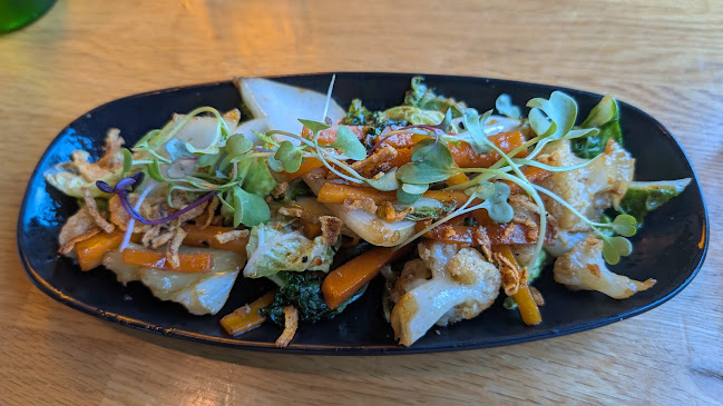 Reviews of Banh Mi Caphe in Hamilton - Hospitality and gastronomy