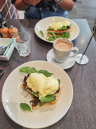 The Coffee Club Sylvia Park - Hospitality and gastronomy