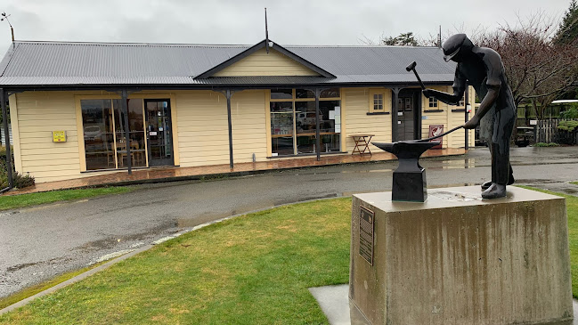 Cafe Mes Amis - Hospitality and gastronomy