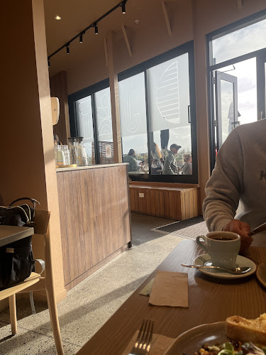 Comentarii opinii despre Journal Cafe