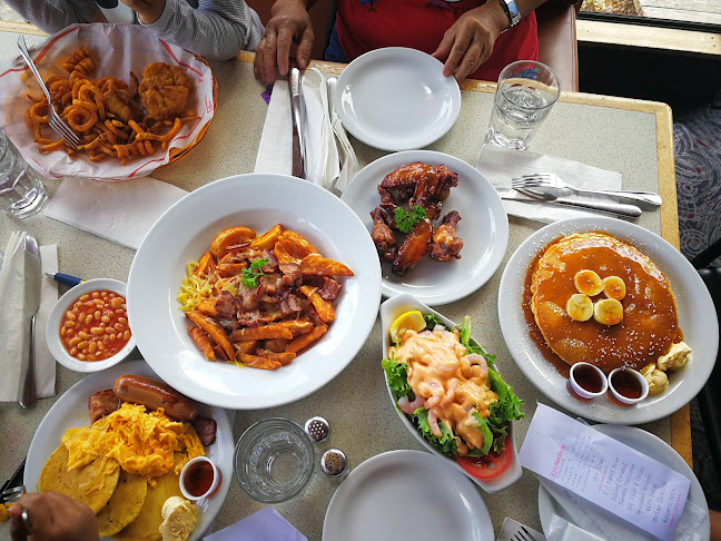 Comments and reviews of Denny's Wairu Park