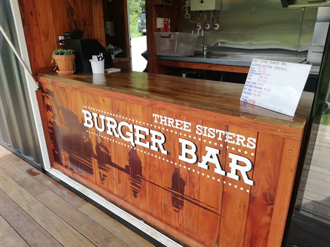 Comentarii opinii despre Three Sisters Burger Bar