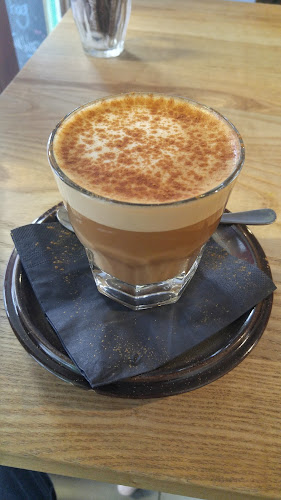 Sixes And Sevens - Wellington