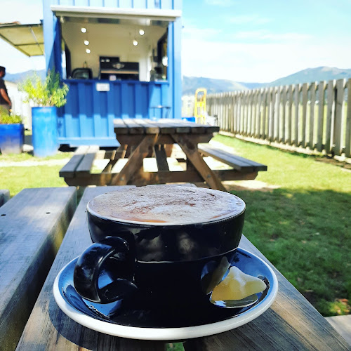 Hangar Round Cafe - Hospitality and gastronomy