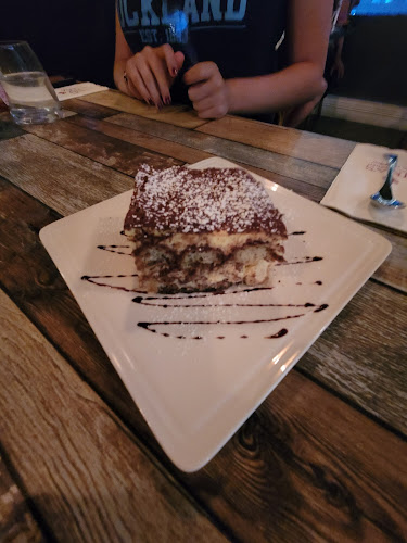 Gina's Italian Kitchen - Hospitality and gastronomy