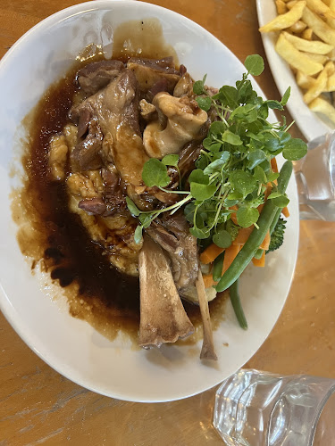 Opinii despre Turangi Tavern în Tūrangi - Hospitality and gastronomy