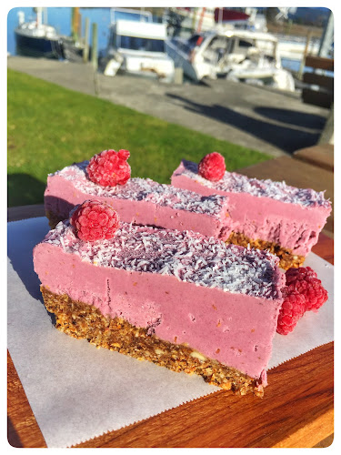 Opinii despre Coastal Cafe (coffee cart) în Motueka - Hospitality and gastronomy