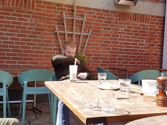 No 7 Balmac - Hospitality and gastronomy