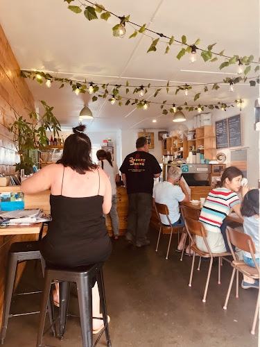 Opinii despre High Tide Cafe în Ōakura - Hospitality and gastronomy