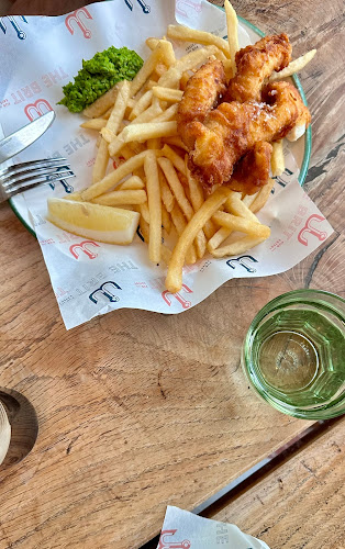 Comentarii opinii despre The Brit Pub & Eatery