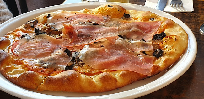 Archie's Restaurant & Pizzeria