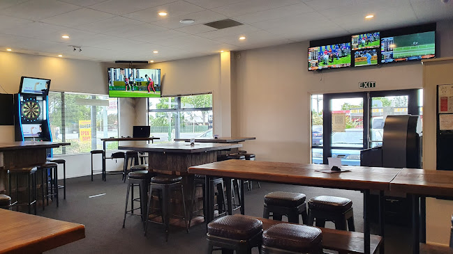 Reviews of The Woodend Tavern in Woodend - Hospitality and gastronomy