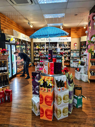 Liquorland West Harbour - Hospitality and gastronomy