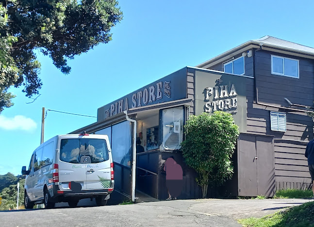 26 Seaview Road, Waitakere City, Piha 0772, New Zealand