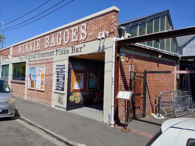 Winnie Bagoes City - Hospitality and gastronomy