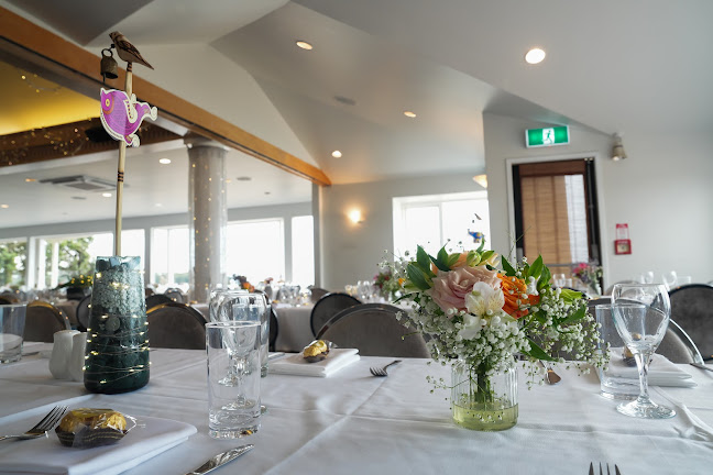 Comentarii opinii despre McHughs Of Cheltenham