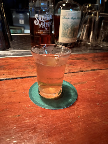 Comentarii opinii despre Caretaker