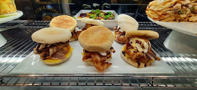 Tipsy Cafe & Restaurant