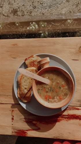 Comentarii opinii despre Little Riverside Cafe