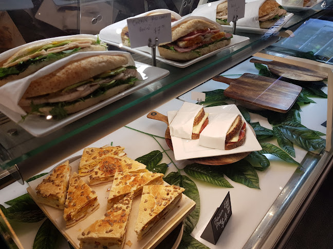 Caffe Greco Phone number