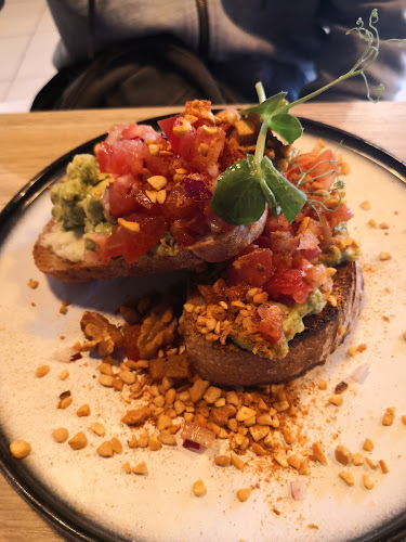 Urban on Manners - Hospitality and gastronomy